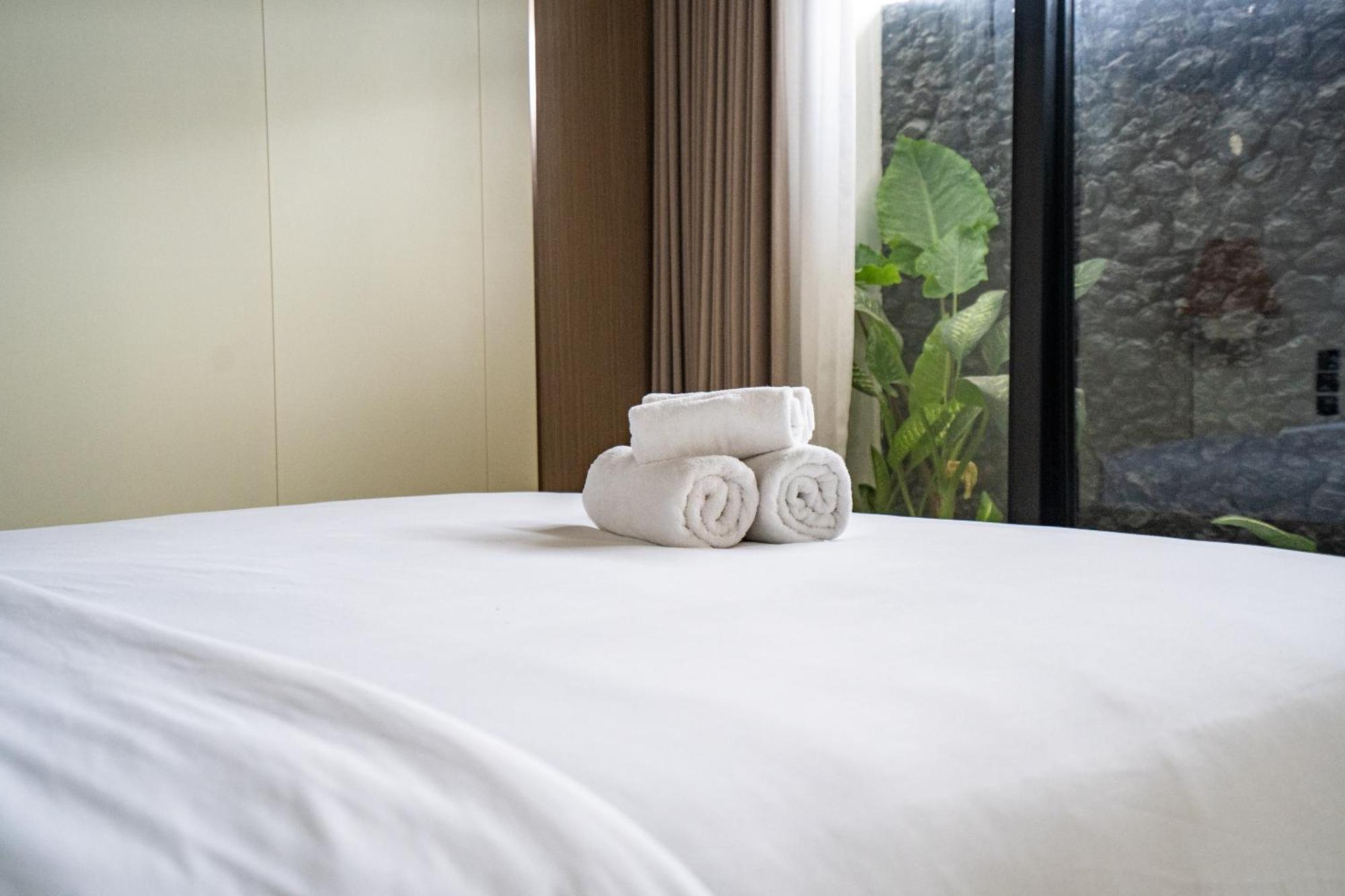 Green Flow Ubud Villas III Zimmer foto